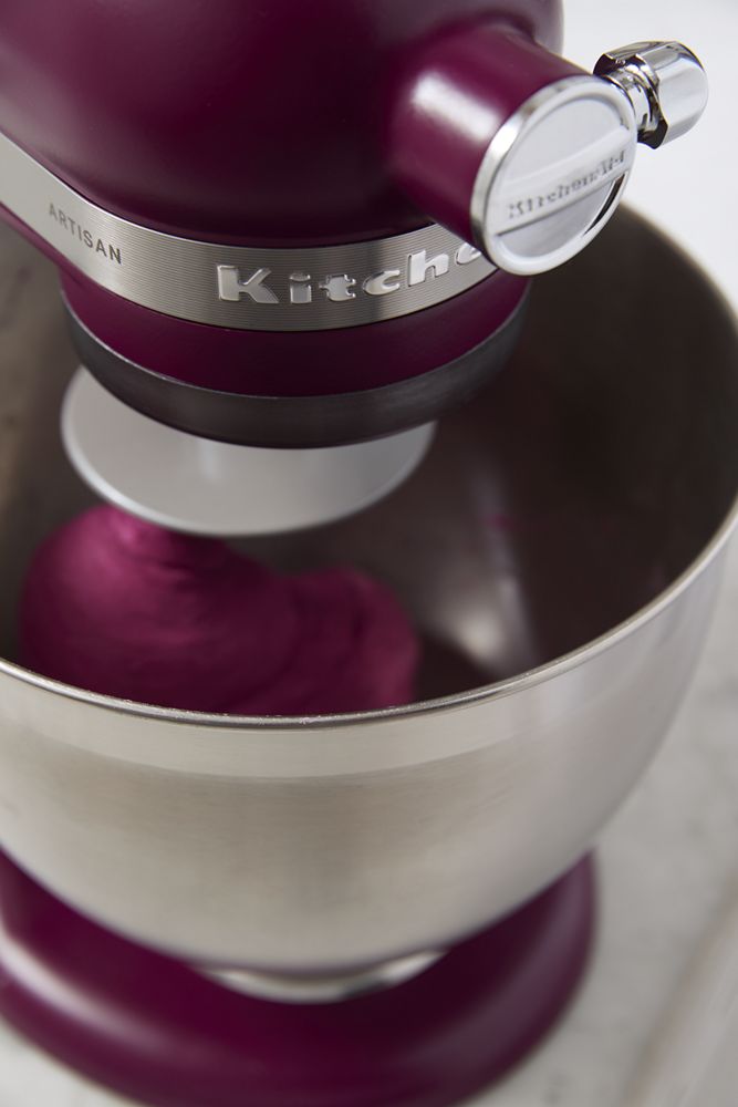 2022 Color of the Year Beetroot Stand Mixer